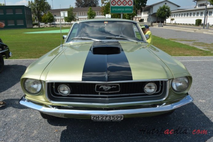 Ford Mustang 1st generation 1964-1973 (1968 Mustang GT 428 Cobra Jet Fastback 2d), front view