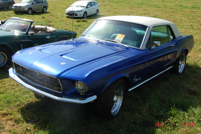 Ford Mustang 1st generation 1964-1973 (1968 hardtop), left front view