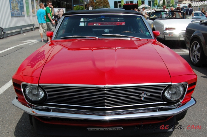 Ford Mustang 1. generacja 1964-1973 (1970 convertible), przód
