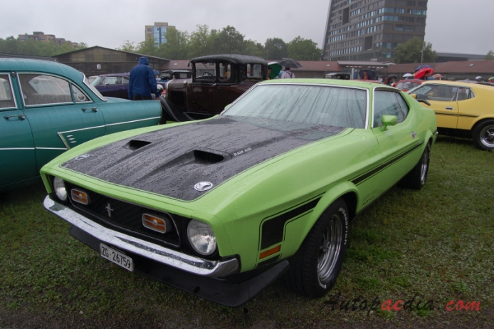 Ford Mustang 1st generation 1964-1973 (1971 Boss 351 fastback), left front view