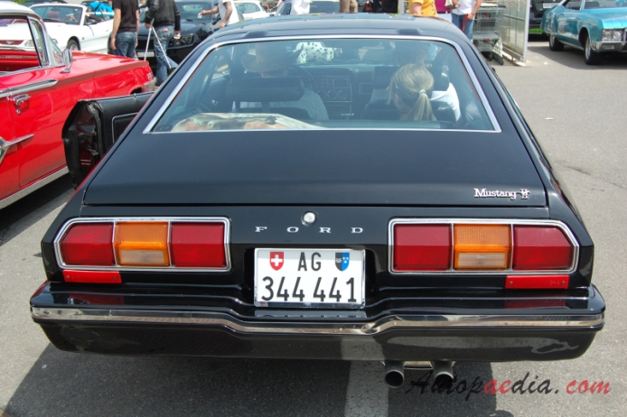 Ford Mustang 2nd generation 1974-1978 (1975-1978 hatchback 3d), rear view