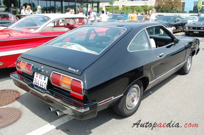 Ford Mustang 2nd generation 1974-1978 (1975-1978 hatchback 3d), right rear view