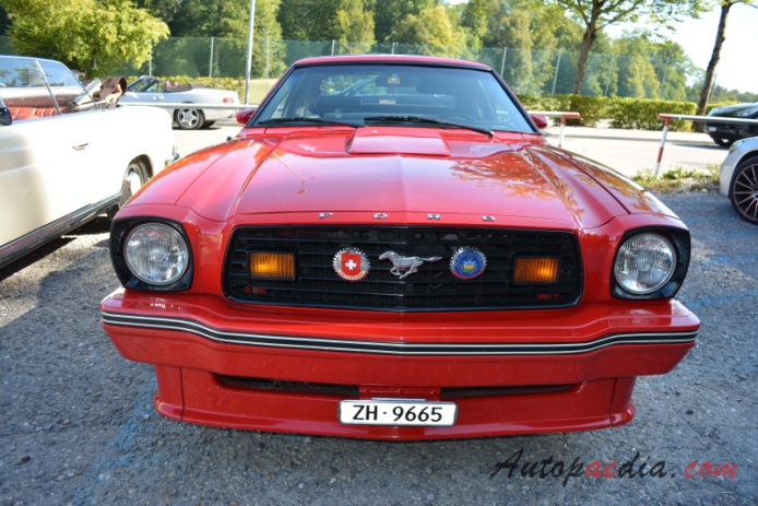 Ford Mustang 2nd generation 1974-1978 (targa top Coupé 2d), front view