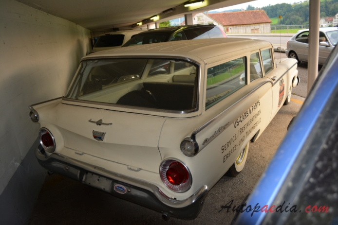 Ford Ranch Wagon 1. generacja 1952-1962 (1959 estate 3d), prawy tył