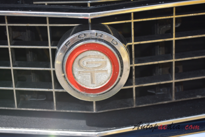 Ford Torino 1968-1976 (1970 Torino GT cabriolet 2d), front emblem  