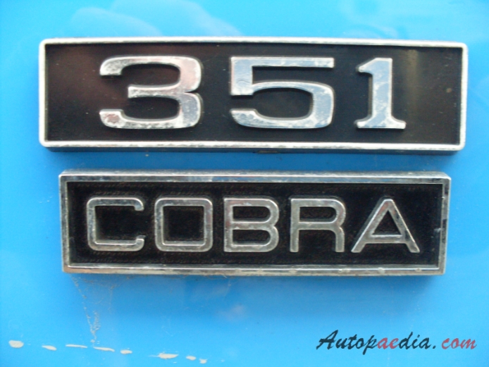Ford Torino 1968-1976 (1971 351 Cobra fastback), emblemat bok 