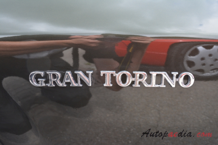 Ford Torino 1968-1976 (1972 Gran Torino sedan 4d), emblemat bok 