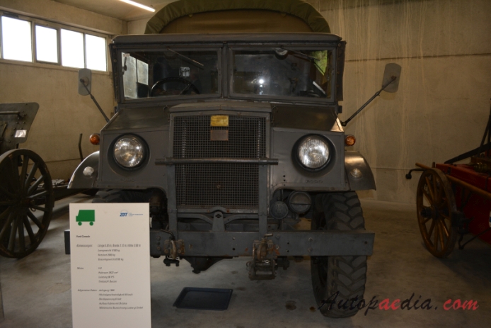 Ford Canadian Military Pattern ciężarówka (CMP) 1940-1945 (1944), przód