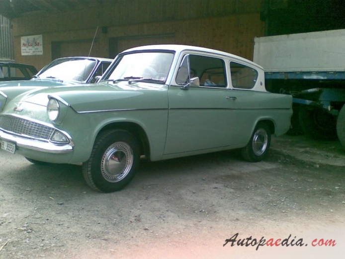 Ford Anglia 4th generation 1959-1967 (105E saloon 2d), left front view