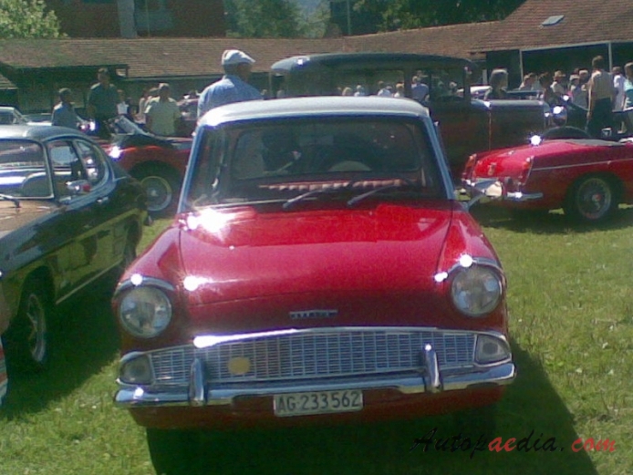 Ford Anglia 4th generation 1959-1967 (1960 105E saloon 2d), front view