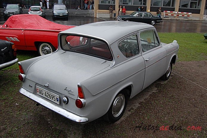 Ford Anglia 4th generation 1959-1967 (1962-1967 123E 1200 de luxe saloon 2d), right rear view