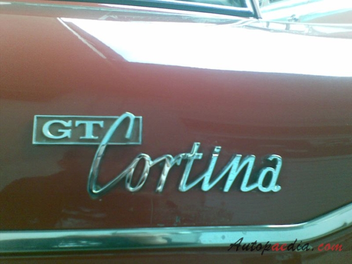 Ford Cortina Mk I 1962-1966 (1964-1966 Mk Ib GT Deluxe), emblemat tył 