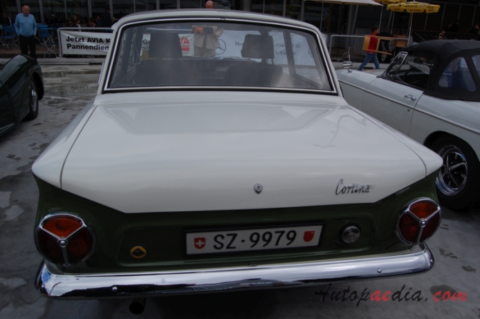 Ford Cortina Mk I 1962-1966 (1966 Mk Ib Lotus Cortina sedan 2d), tył