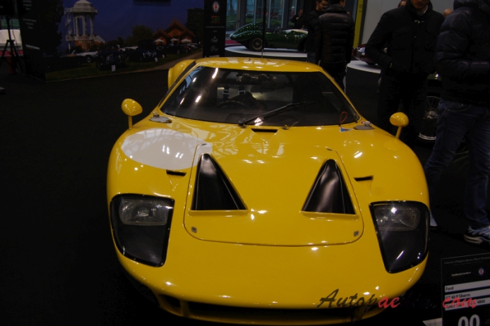 Ford GT40 1965-1968 (1984 GT 40 P Sbarro replica), front view
