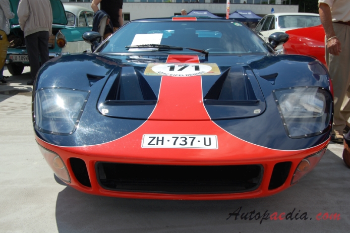 Ford GT40 1965-1968 (replica), front view