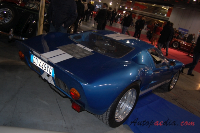 Ford GT40 1965-1968 (replica),  left rear view