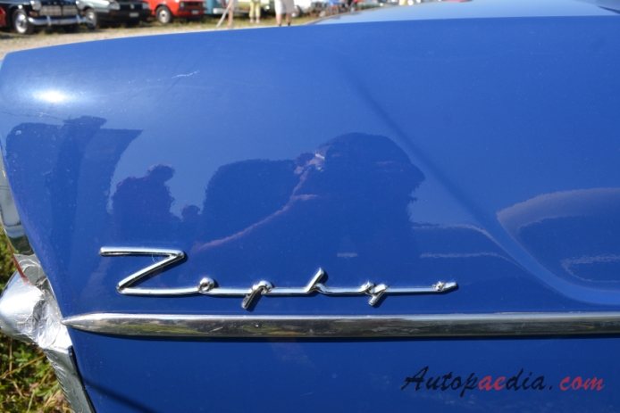Ford Zephyr Mark II 1956-1962 (sedan 4d), emblemat bok 