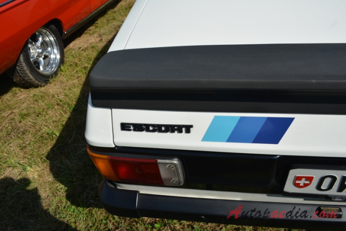Ford Escort MkII 1974-1980 (1977-1980 Ford Escort RS 2000 sedan 2d), emblemat tył 