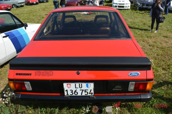 Ford Escort MkII 1974-1980 (1980 Ford Escort RS 2000 sedan 2d), tył