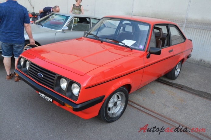 Ford Escort MkII 1974-1980 (1980 Ford Escort RS 2000 sedan 2d), left front view