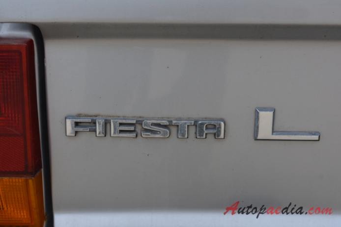 Ford Fiesta Mk I 1976-1983 (1981-1983 L hatchback 3d), rear emblem  