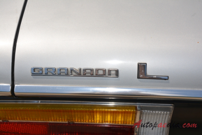 Ford Granada Mark I 1972-1977 (1975-1977 Ford Granada 2.3 L sedan 4d), emblemat tył 