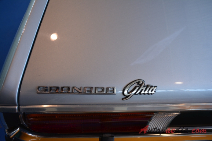Ford Granada Mark I 1972-1977 (1975 Ford Granada 2.6 Ghia Coupé 2d), emblemat tył 