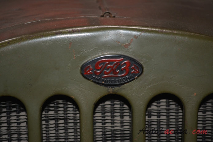 GAZ 67 1943-1953 (1943 GAZ 67B off-road), front emblem  