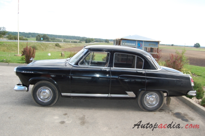 GAZ M-21 Volga 2nd series 1958-1962 (sedan 4d), left side view