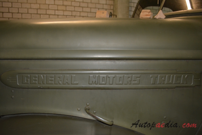 GMC AC 454 1940-19xx (1940 pojazd wojskowy), emblemat bok 