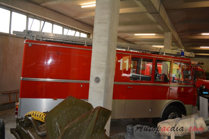 Geser F-250 4x4 1975-19xx (1975 fire engine), right side view