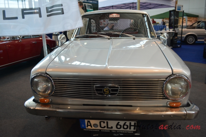 Glas 1304 1965-1967 (1966-1967 CL Combi limuzyna 3d), przód