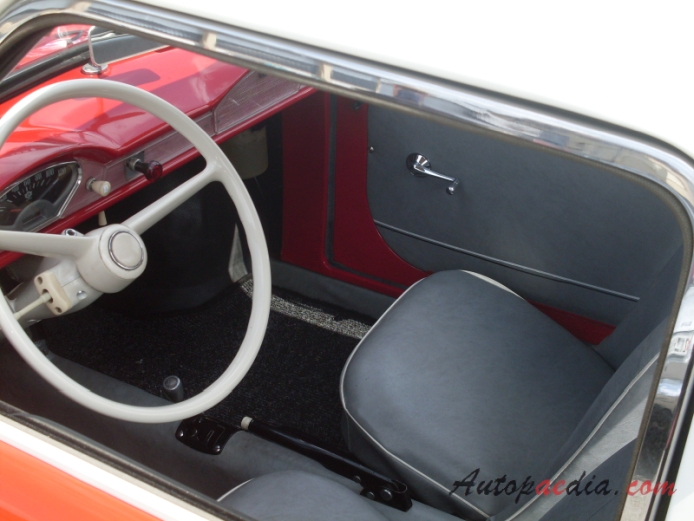 Glas Goggomobil TS 1957-1969 (1968 250 Coupé 2d), interior