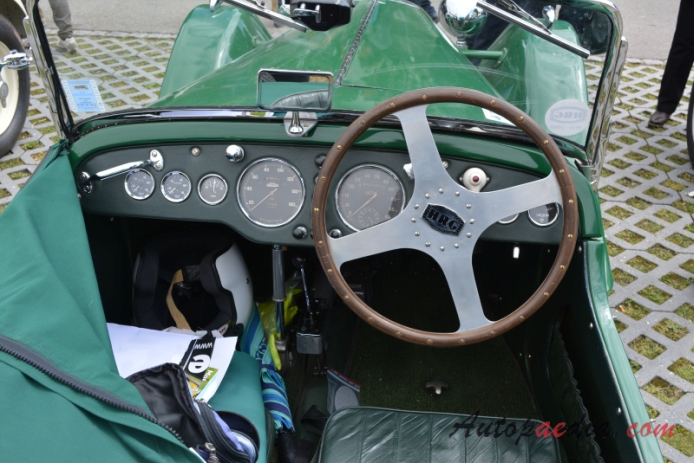 HRG 1937 (1500 roadster 2d), wnętrze