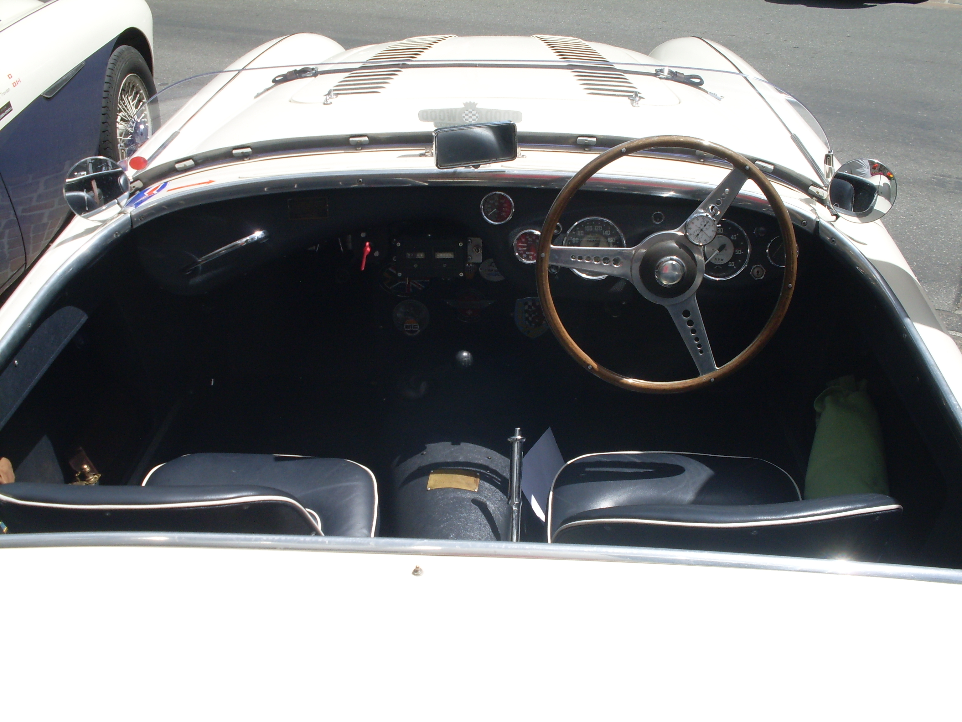 Austin-Healey 100-4 1953-1956 (1955 100S Sebring), interior