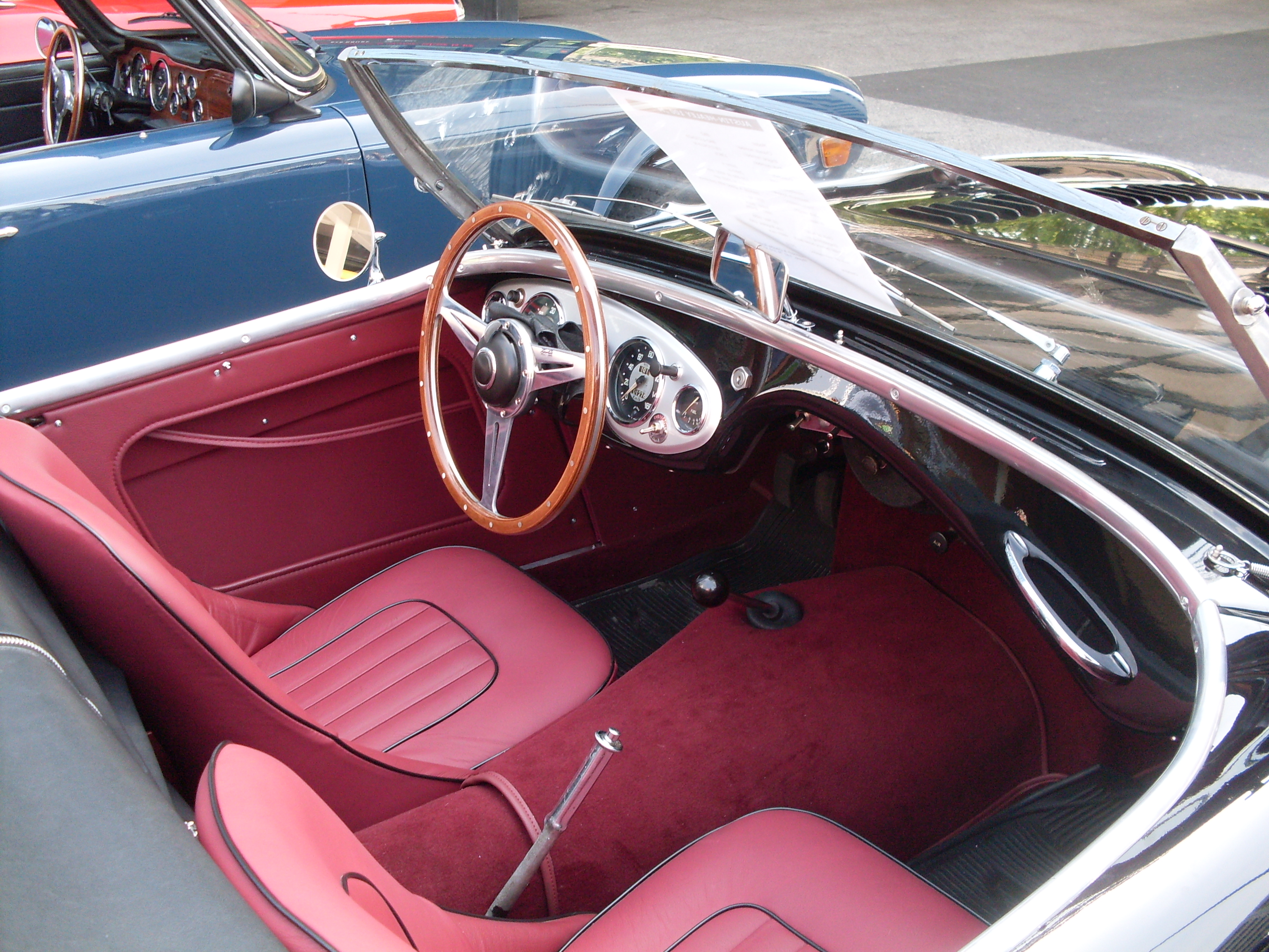 Austin-Healey 100-4 1953-1956 (1956 100M Le Mans BN2), interior