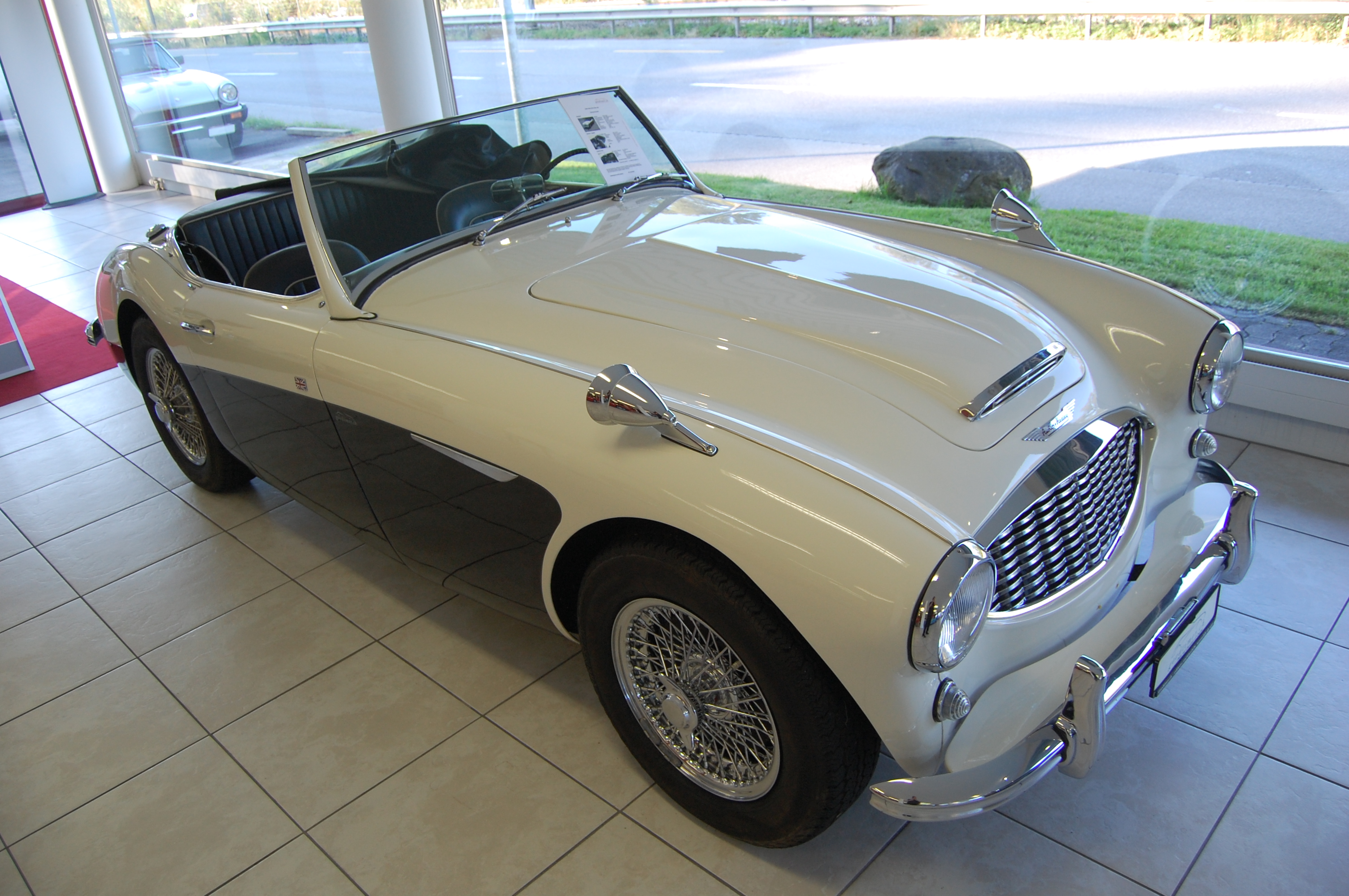 Austin-Healey 100-6 1956-1959 (1956 BN4), right front view