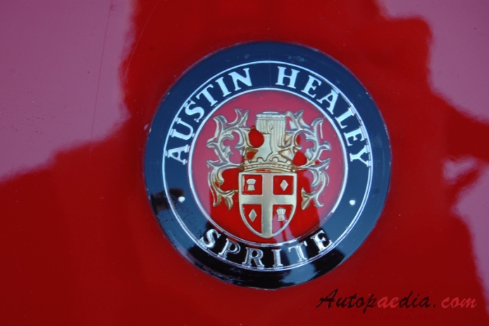 Austin-Healey Sprite MkI (Frog Eye, Bug-Eye) 1958-1961, front emblem  