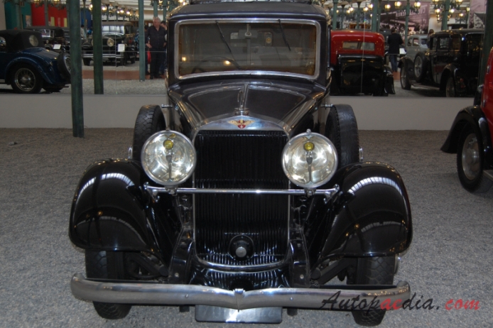 Hispano Suiza K6 1932-1937 (1935 Saloon 4d), front view