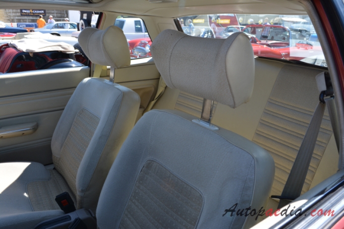 Honda Prelude 1st generation 1978-1982 (1980 Prelude SN sedan 2d), interior