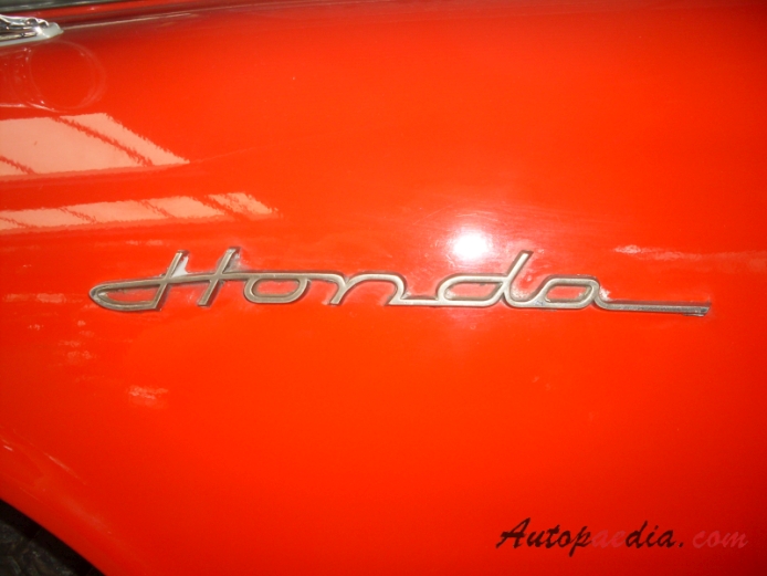 Honda S600 1964-1966 (1966 roadster 2d), side emblem 