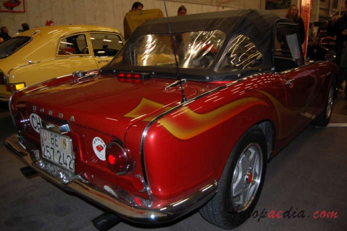 Honda S600 1964-1966 (roadster 2d), right rear view