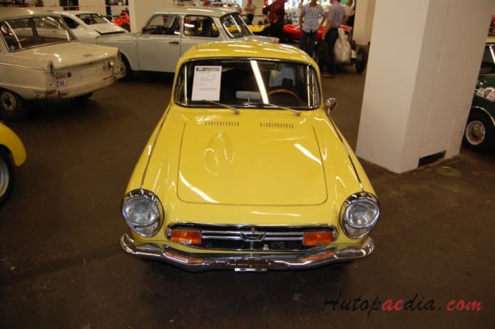 Honda S800 1966-1970 (1968 Coupé 2d), przód