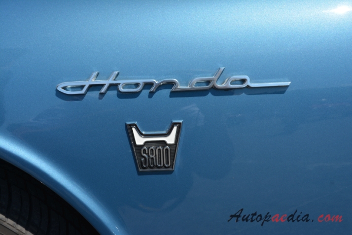 Honda S800 1966-1970 (Coupé 2d), side emblem 