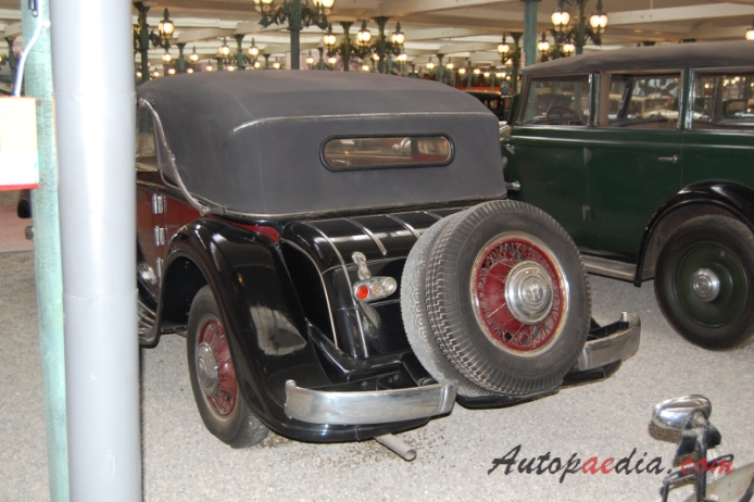 Horch 12 1931-1934 (1932 Horch 670 cabriolet 2d), lewy tył