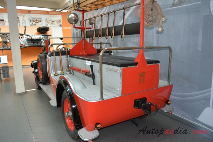 Horch 8 1926-1935 (1927 Horch 303 wóz strażacki), lewy tył