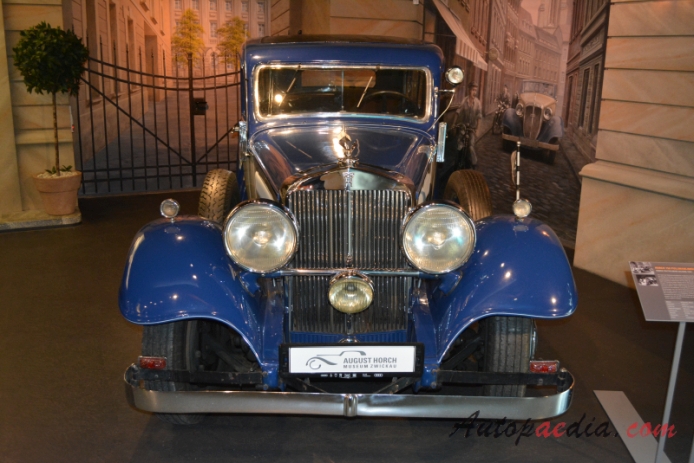 Horch 8 1926-1935 (1933 Horch 750 Pullman limuzyna 4d), przód