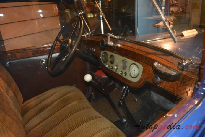 Horch 8 1926-1935 (1933 Horch 750 Pullman limuzyna 4d), wnętrze