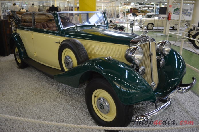 Horch 830 BL 1934-1940 (1939 cabriolet 4d), right front view