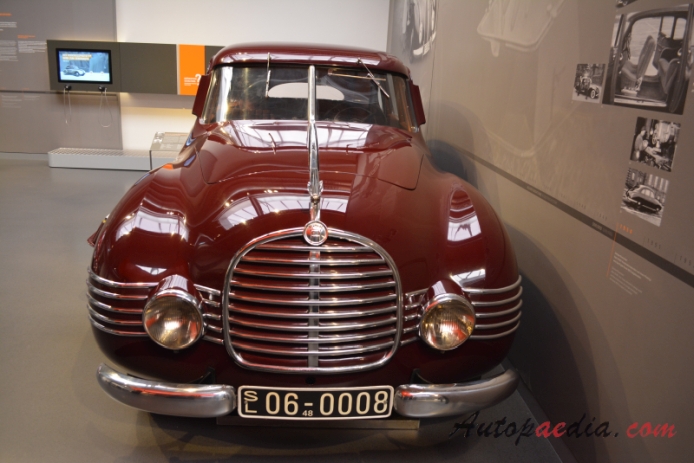 Horch 930 S 1939, 1946-1948 (1948 streamline limousine 4d), front view